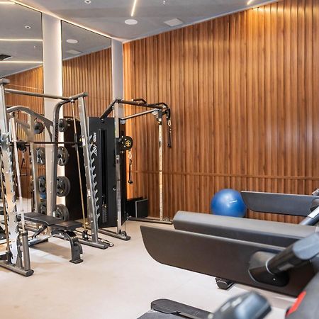 Z Bliss Suites, Bkc ムンバイ エクステリア 写真