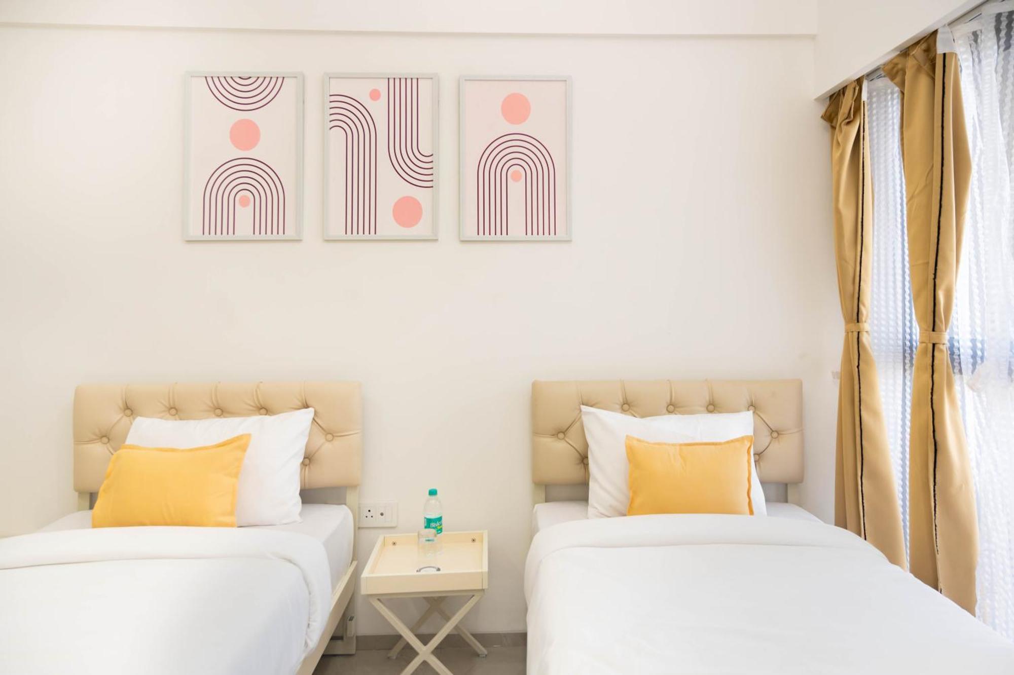 Z Bliss Suites, Bkc ムンバイ エクステリア 写真